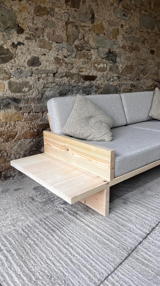 Pine lounger
